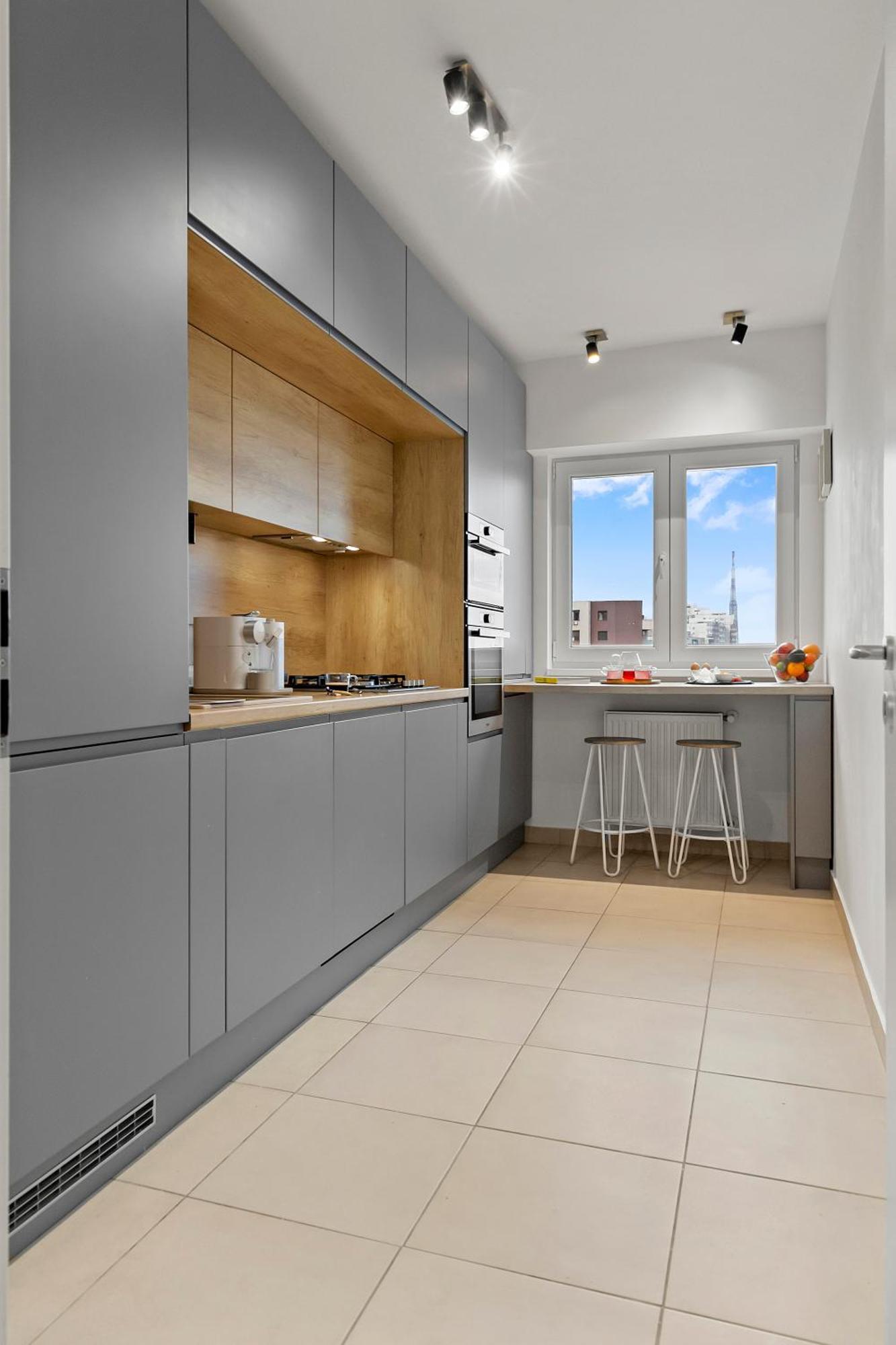 Mido Park Apartment With Private Parking & Self Check-In Boekarest Buitenkant foto