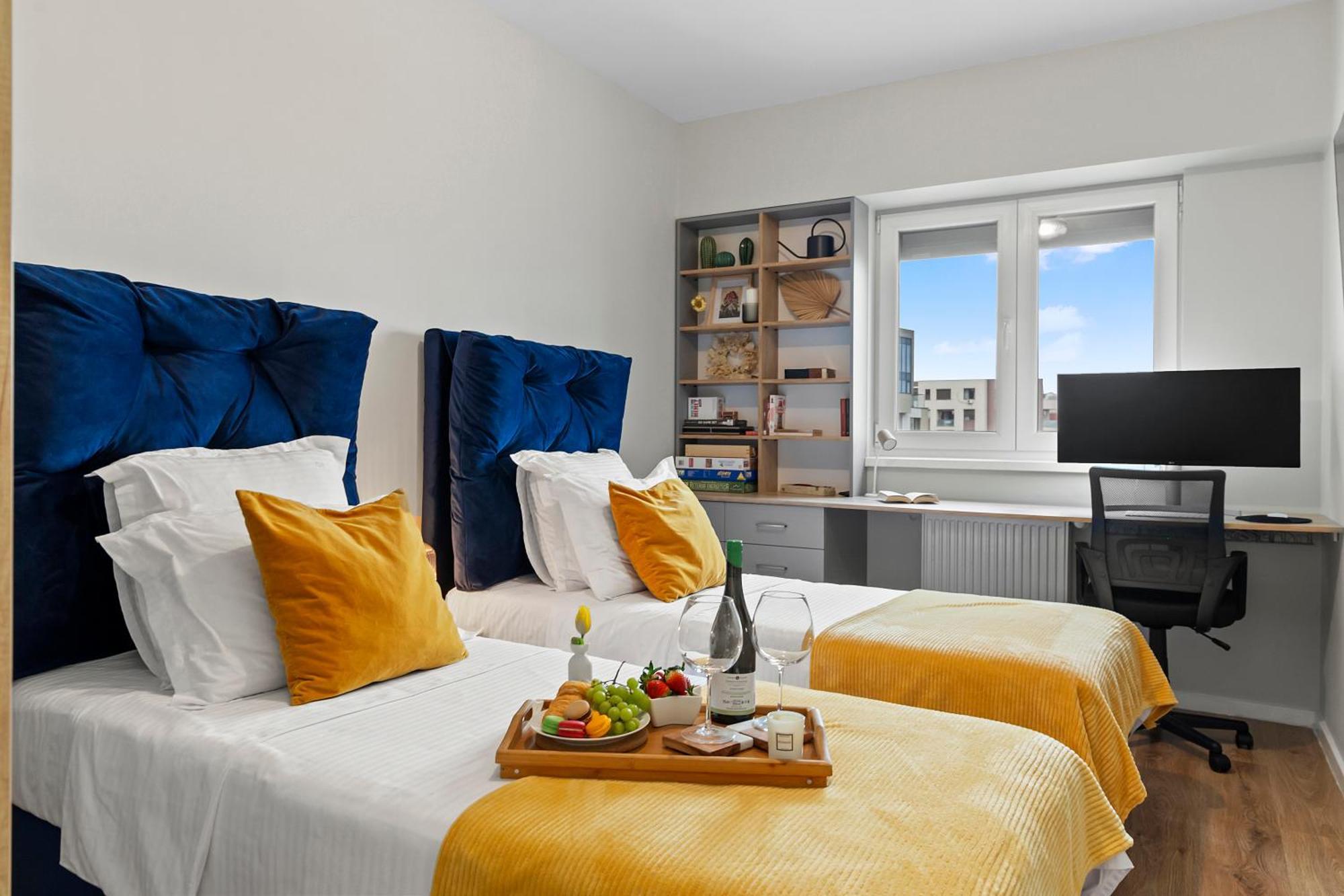 Mido Park Apartment With Private Parking & Self Check-In Boekarest Buitenkant foto